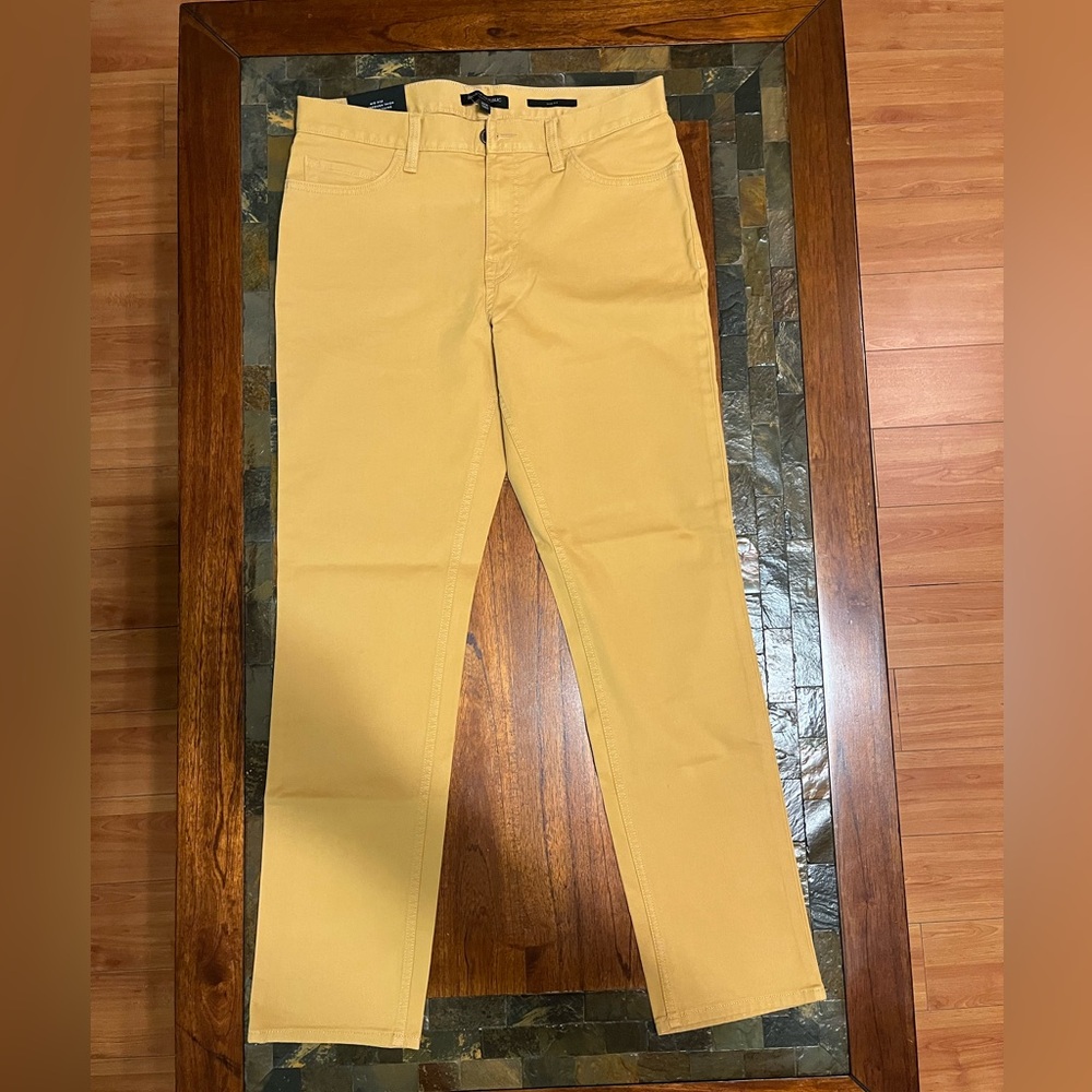 Banana Republic Men's Mustard Slim Traveler Pants 31x30